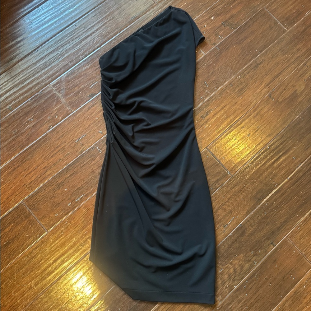 Gucci Black One-Shoulder Dress - Picture 4 of 8